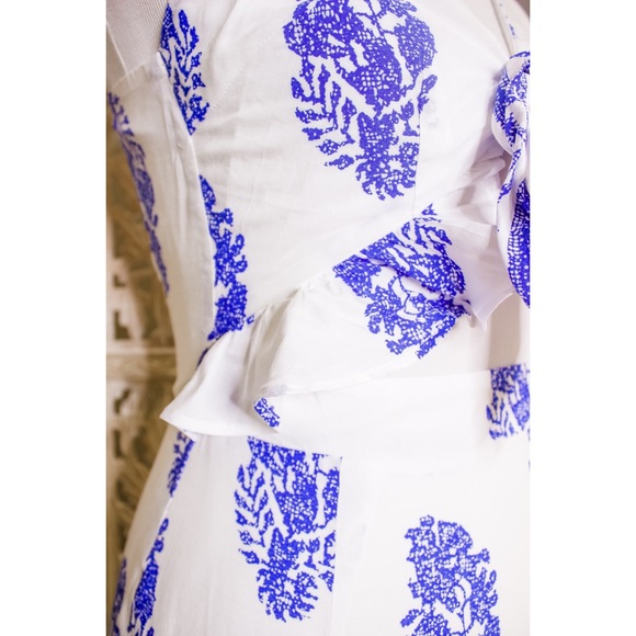 πHPπ Cut Out Design Printed Maxi Dress - Picture 13 of 16